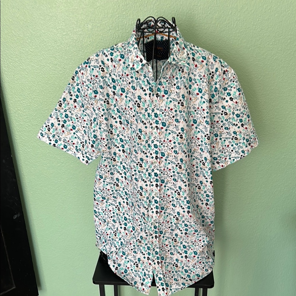 Gentlemen’s Outfitter White and Blue Casual Button Down Shirts with Floral Print